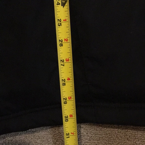 Eddie Bauer Men’s coat with removable hood - Picture 9 of 10